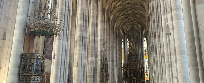 Spätgotische Hallenkirche Münster St. Georg in Dinkelsbühl