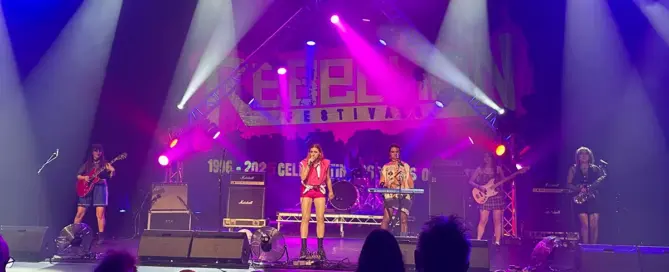 Twat Union spielen im Opera House am Rebellion-Festival 2025