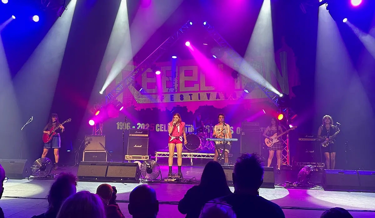 Twat Union spielen im Opera House am Rebellion-Festival 2025